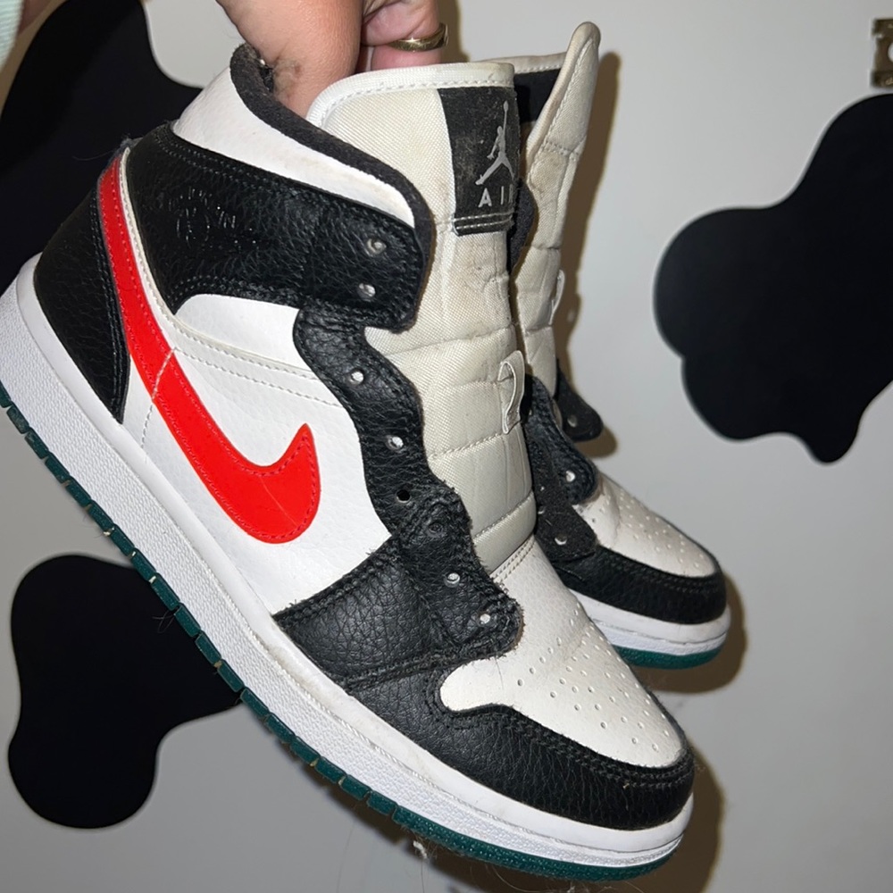 JORDAN MIDS